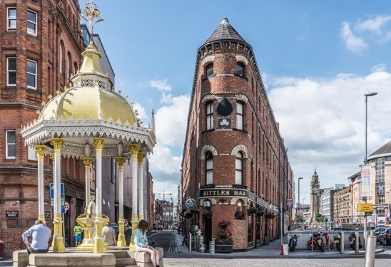 Bittles Bar and the Jaffe Memorial Clock, Belfast